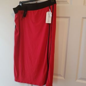 3x maxi skirt. Has 2 black stripes on the side.